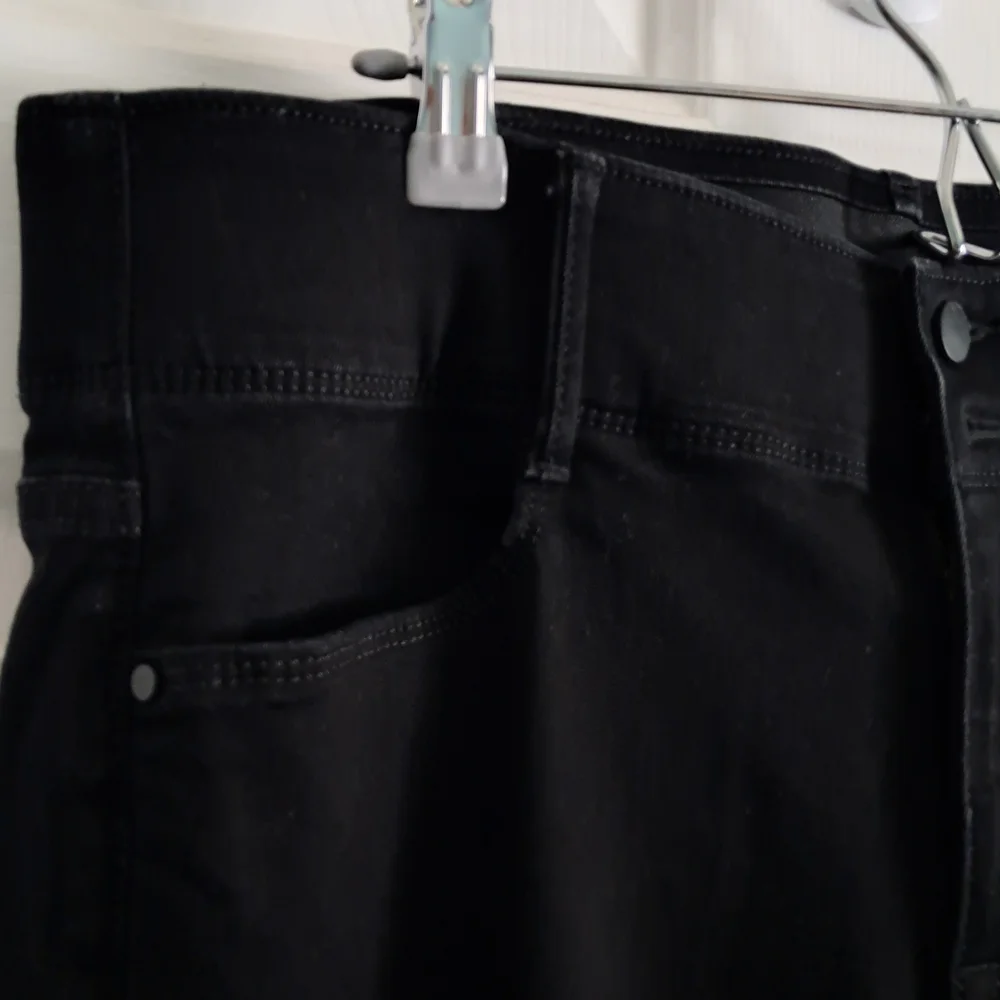 Women'sApt 9 Stretch Black Jeans - Picture 4 of 10